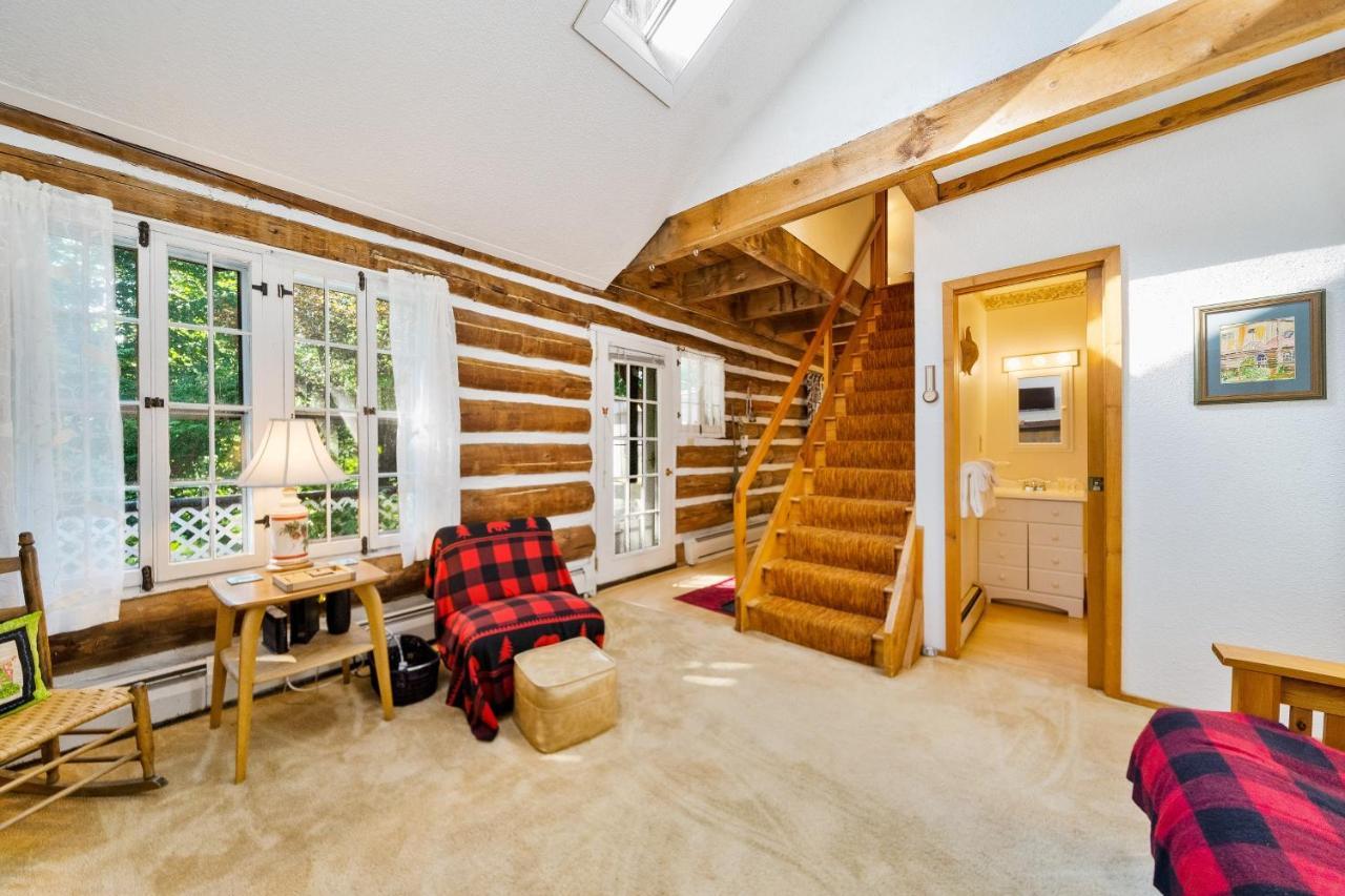 Cozy Condo By Tripp Lake Warrensburg Экстерьер фото