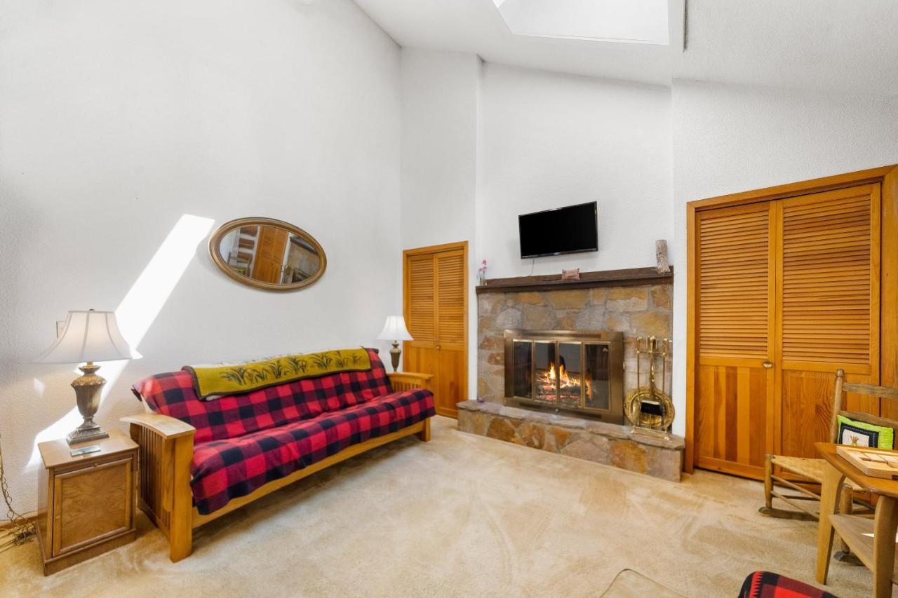 Cozy Condo By Tripp Lake Warrensburg Экстерьер фото